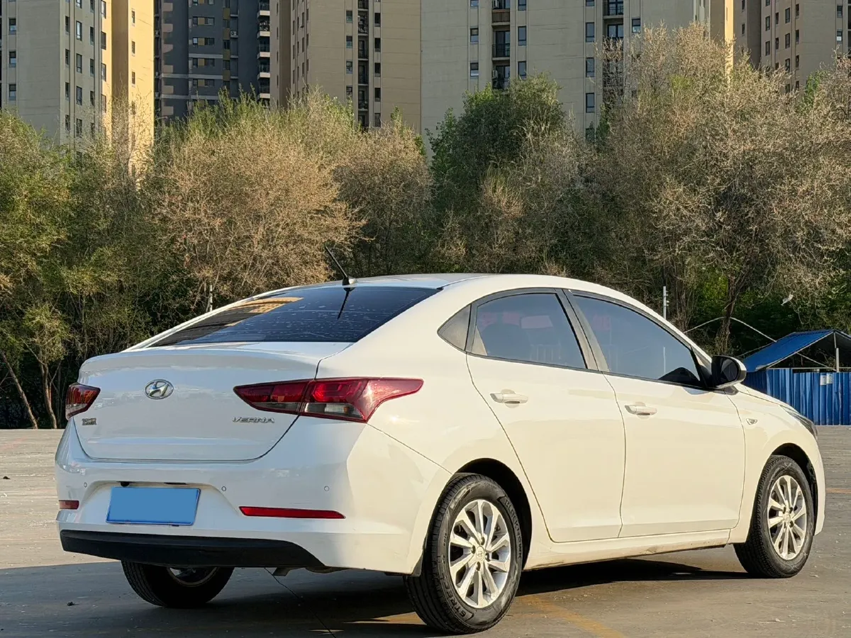 2016 Hyundai Verna 1.4L 100HP L4 6AT,autocango,china used car exporter,china ev exporter,chinese used car exporter,chinese used ev exporter