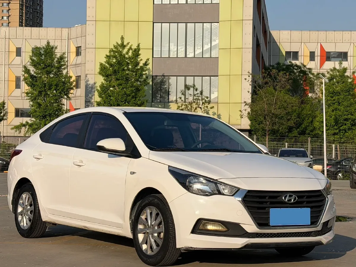 2016 Hyundai Verna 1.4L 100HP L4 6AT,autocango,china used car exporter,china ev exporter,chinese used car exporter,chinese used ev exporter