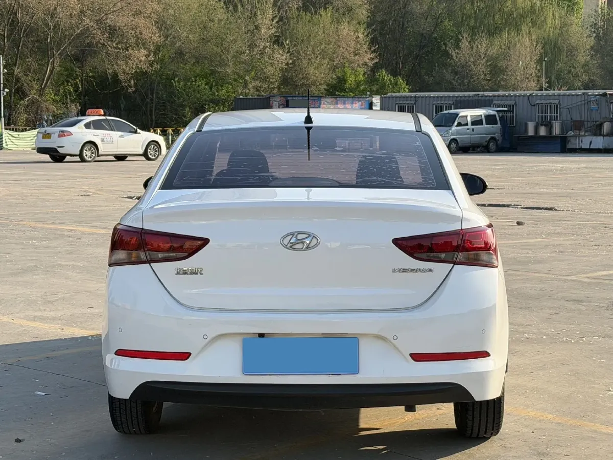 2016 Hyundai Verna 1.4L 100HP L4 6AT,autocango,china used car exporter,china ev exporter,chinese used car exporter,chinese used ev exporter