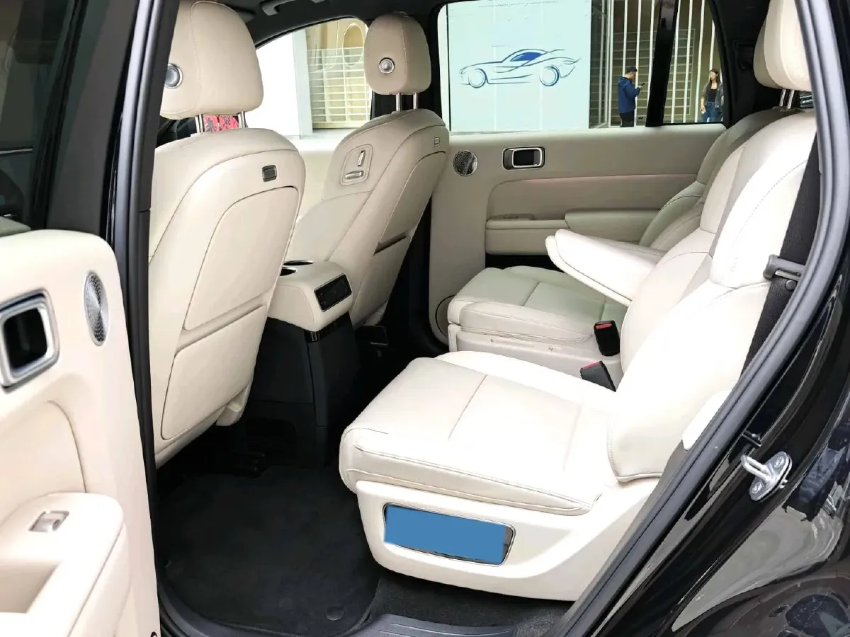 2025 Li L9 Range Extended 154HP REEV,autocango,china used car exporter,china ev exporter,chinese used car exporter,chinese used ev exporter