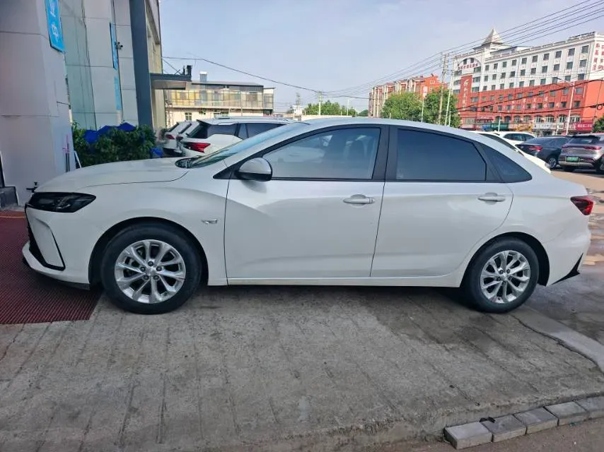 2023 Chevrolet Monza 1.5L 113HP L4 6DCT,autocango,china used car exporter,china ev exporter,chinese used car exporter,chinese used ev exporter