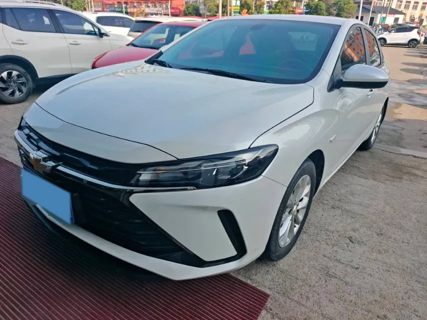 2023 Chevrolet Monza 1.5L 113HP L4 6DCT,autocango,china used car exporter,china ev exporter,chinese used car exporter,chinese used ev exporter