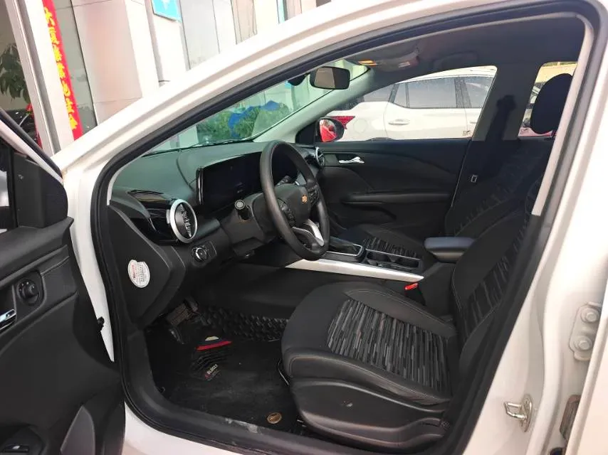 2023 Chevrolet Monza 1.5L 113HP L4 6DCT,autocango,china used car exporter,china ev exporter,chinese used car exporter,chinese used ev exporter