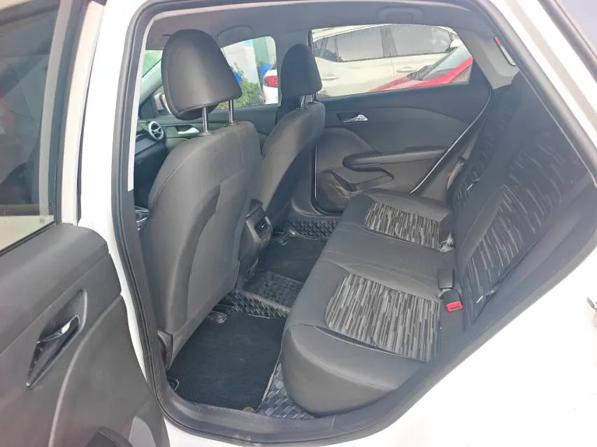 2023 Chevrolet Monza 1.5L 113HP L4 6DCT,autocango,china used car exporter,china ev exporter,chinese used car exporter,chinese used ev exporter