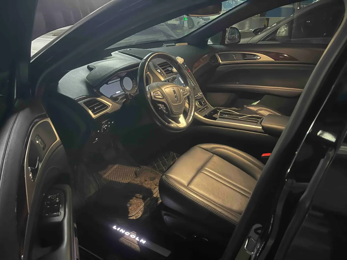 2019 BMW X2 1.5T 140HP L3 7DCT,autocango,china used car exporter,china ev exporter,chinese used car exporter,chinese used ev exporter