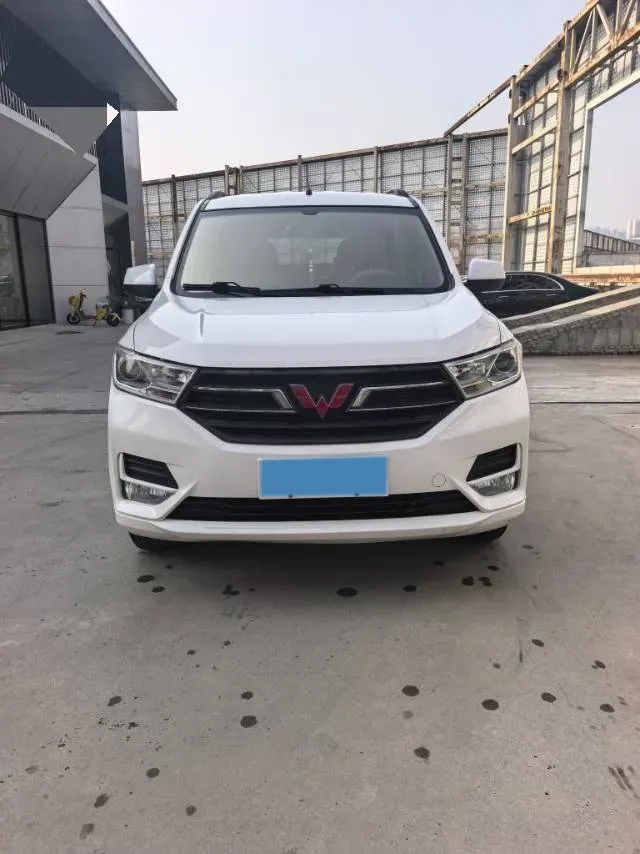 2021 WuLing RongGuang New Truck 1.5L 99HP L4 5MT,autocango,china used car exporter,china ev exporter,chinese used car exporter,chinese used ev exporter