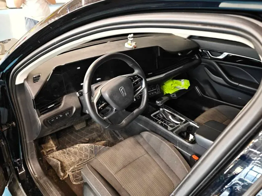 2022 Bestune B70 1.5T 169HP L4 7DCT,autocango,china used car exporter,china ev exporter,chinese used car exporter,chinese used ev exporter