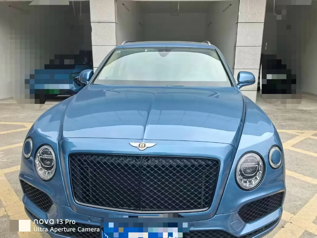 2018 Bentley Bentayga 4.0T 550HP V8 8AT,autocango,china used car exporter,china ev exporter,chinese used car exporter,chinese used ev exporter