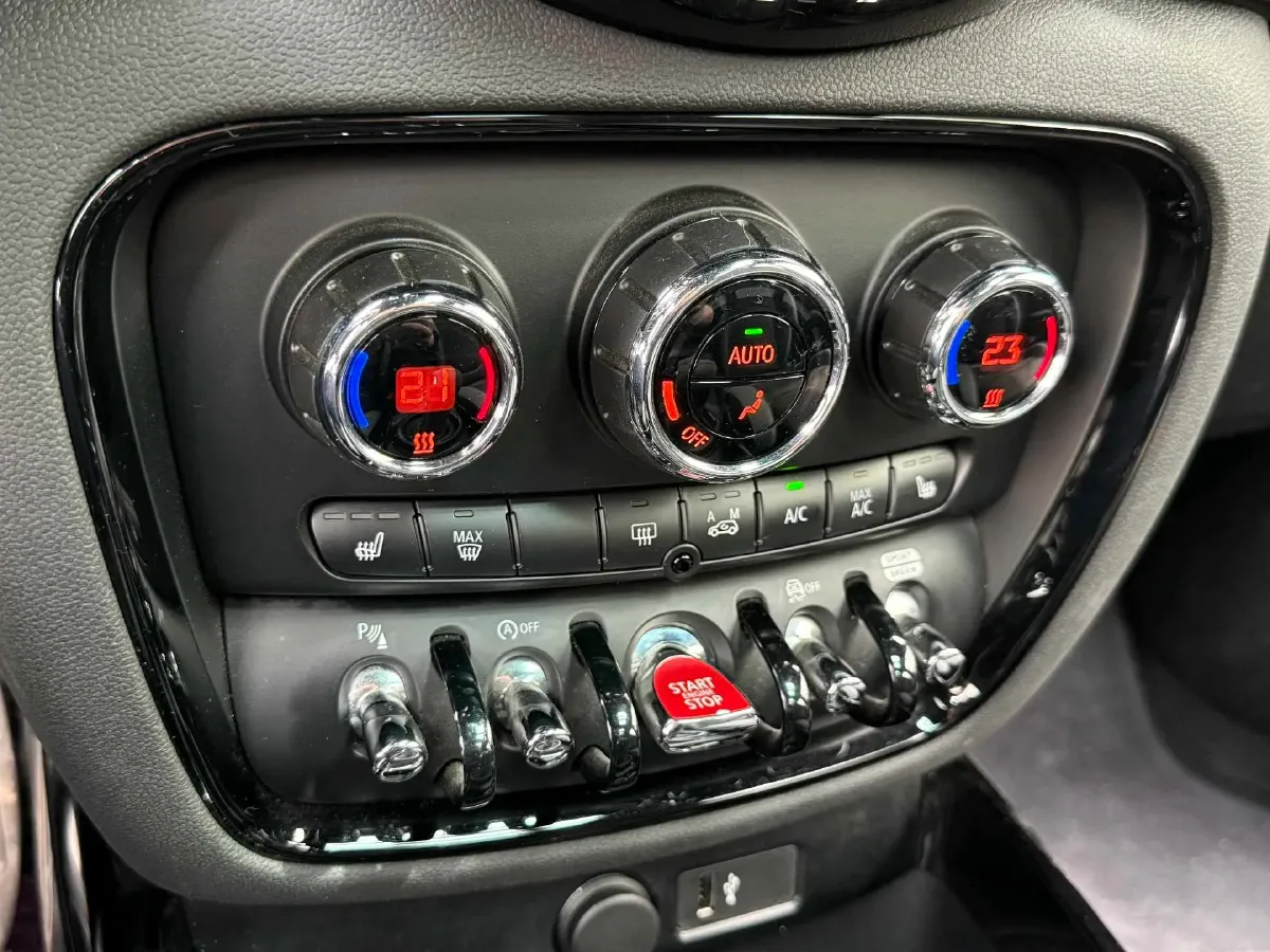 2022 MINI JCW CLUBMAN 2.0T 272HP L4 8AT,autocango,china used car exporter,china ev exporter,chinese used car exporter,chinese used ev exporter