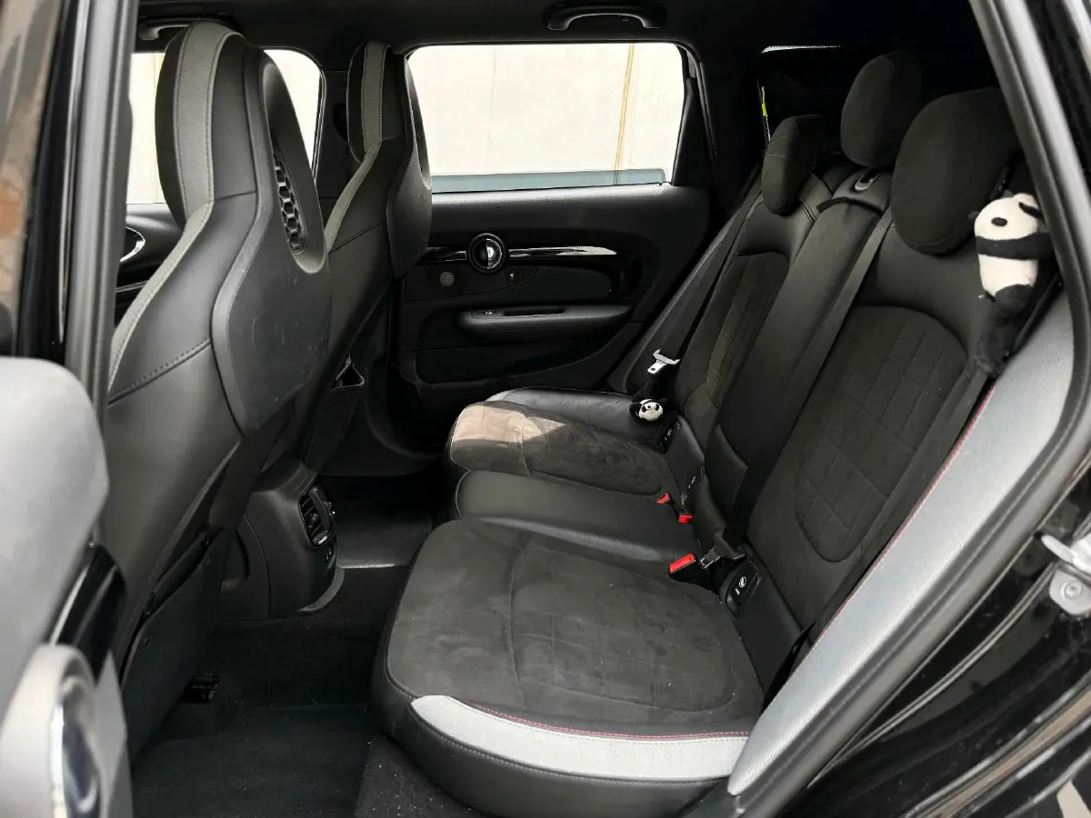 2022 MINI JCW CLUBMAN 2.0T 272HP L4 8AT,autocango,china used car exporter,china ev exporter,chinese used car exporter,chinese used ev exporter