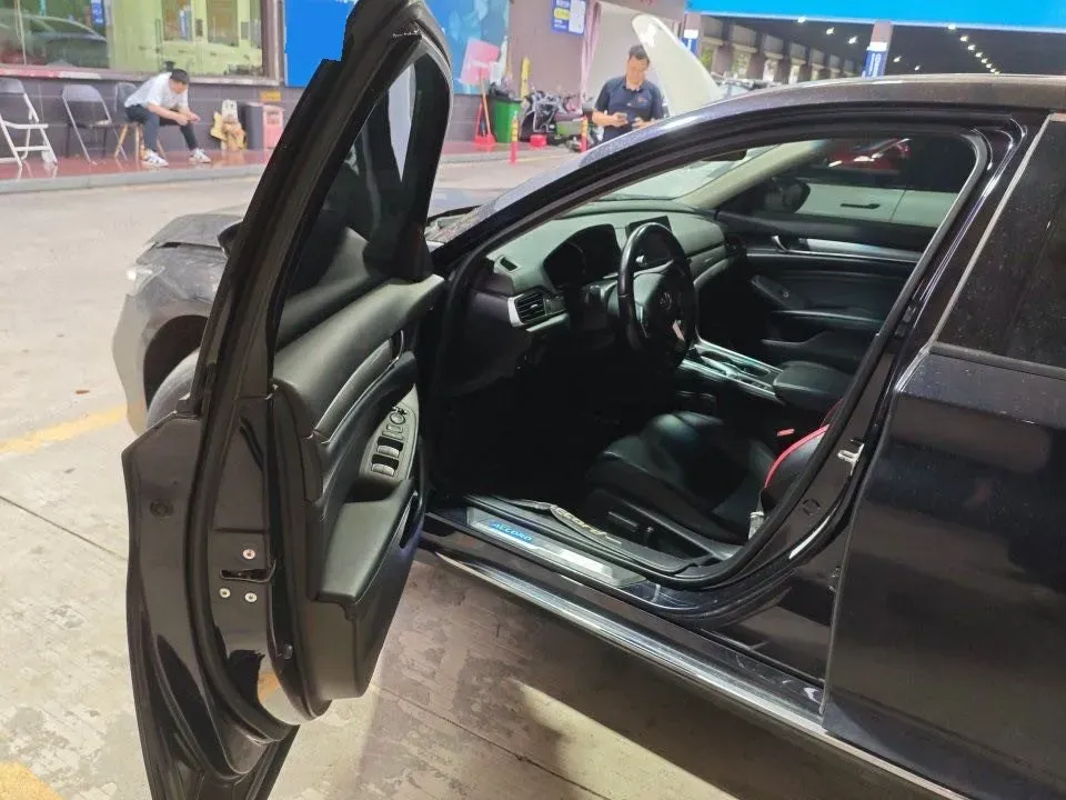 2021 Honda Accord 1.5T 194HP L4 CVT,autocango,china used car exporter,china ev exporter,chinese used car exporter,chinese used ev exporter