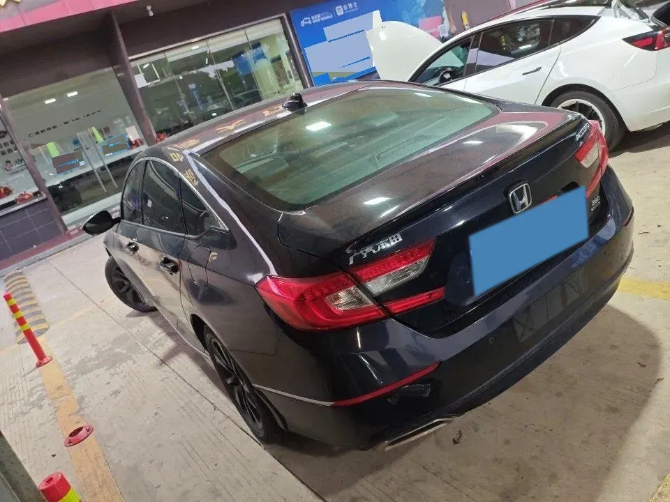 2021 Honda Accord 1.5T 194HP L4 CVT,autocango,china used car exporter,china ev exporter,chinese used car exporter,chinese used ev exporter