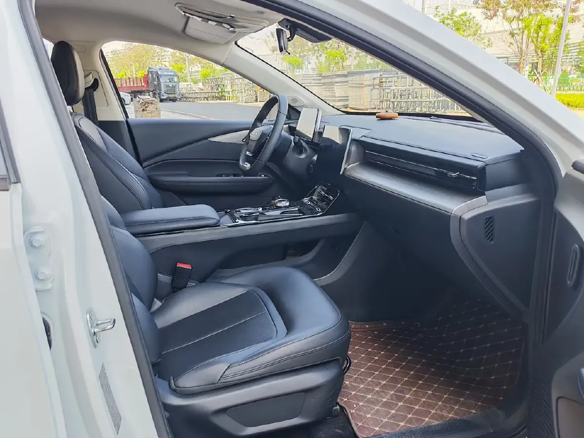 2024 WuLing XingGuang 1.5L 106HP L4 E-CVT PHEV 20.5KWH,autocango,china used car exporter,china ev exporter,chinese used car exporter,chinese used ev exporter