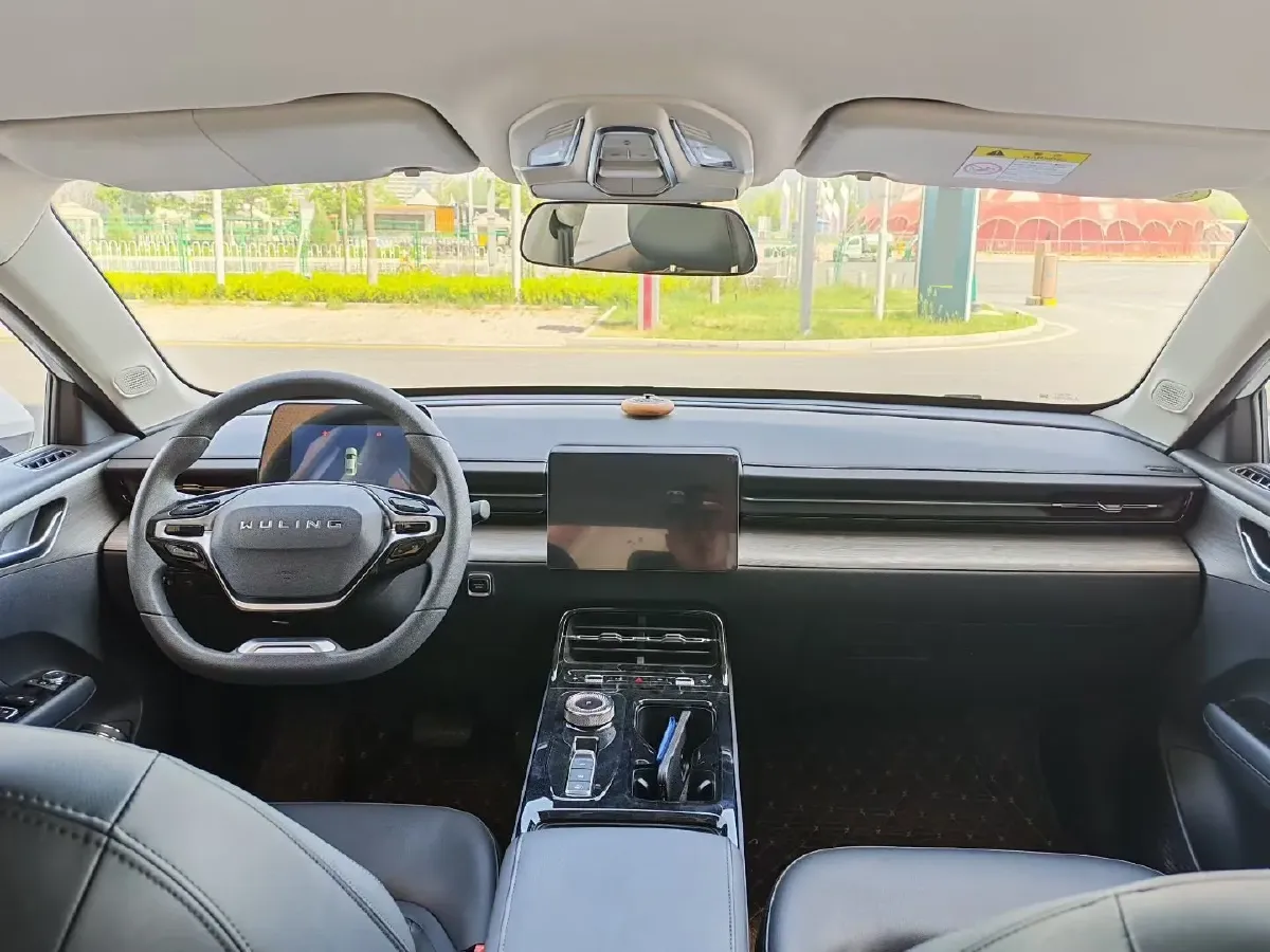 2024 WuLing XingGuang 1.5L 106HP L4 E-CVT PHEV 20.5KWH,autocango,china used car exporter,china ev exporter,chinese used car exporter,chinese used ev exporter