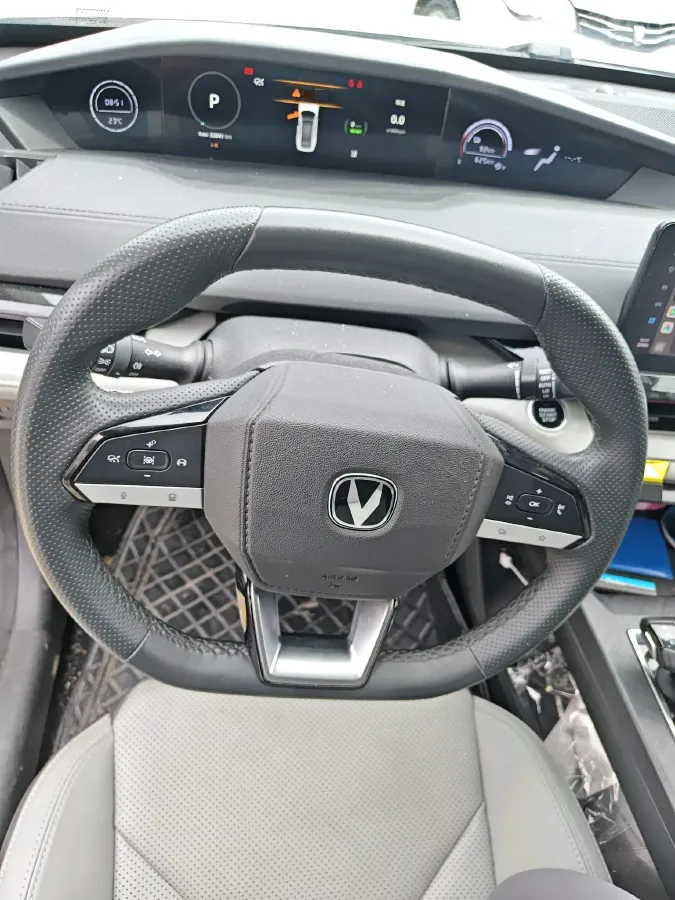 2023 ChangAn UNI-V iDD 1.5T 170HP L4 6TCT PHEV 18.4KWH,autocango,china used car exporter,china ev exporter,chinese used car exporter,chinese used ev exporter