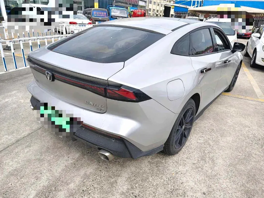 2023 ChangAn UNI-V iDD 1.5T 170HP L4 6TCT PHEV 18.4KWH,autocango,china used car exporter,china ev exporter,chinese used car exporter,chinese used ev exporter