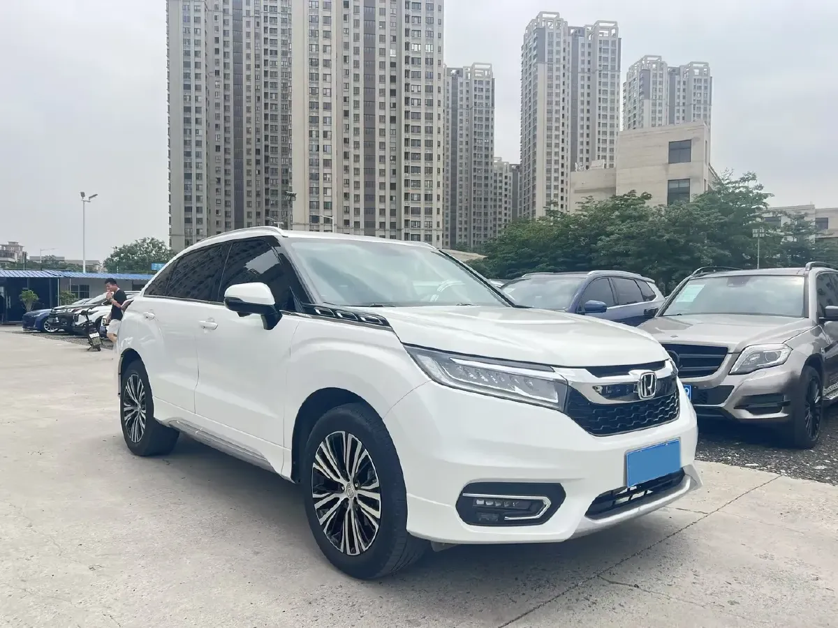 2020 Honda Avancier 2.0T 272HP L4 9AT,autocango,china used car exporter,china ev exporter,chinese used car exporter,chinese used ev exporter