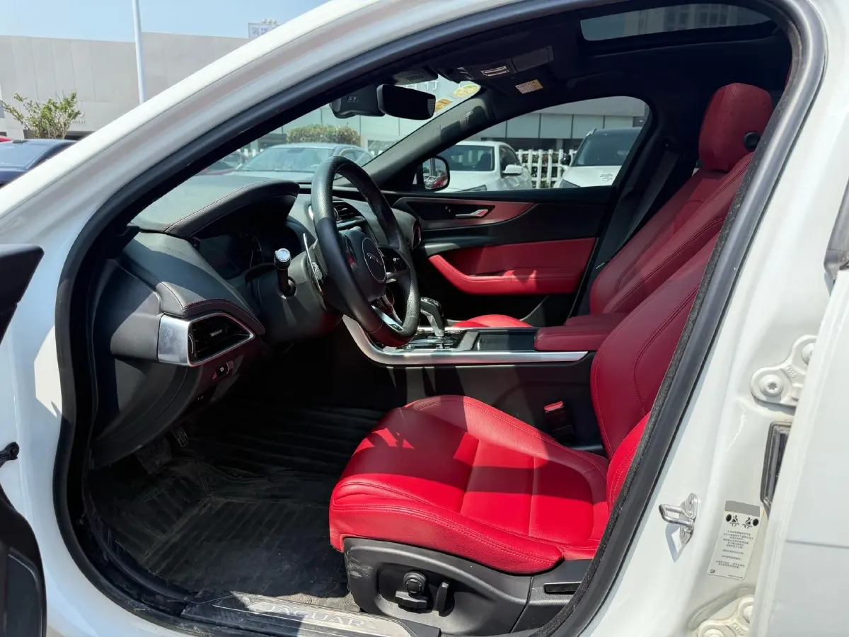 2020 Jaguar XEL 2.0T 200HP L4 8AT,autocango,china used car exporter,china ev exporter,chinese used car exporter,chinese used ev exporter