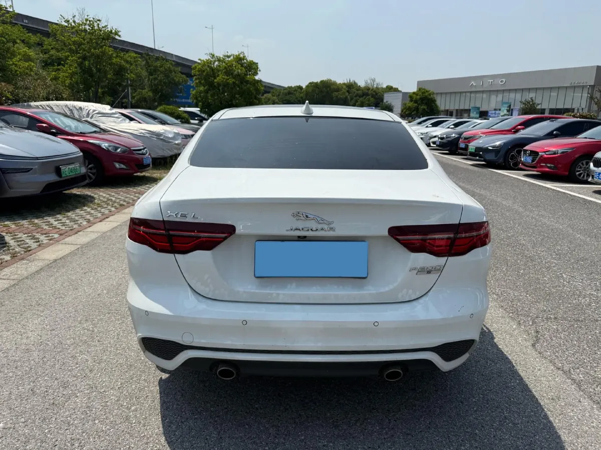2020 Jaguar XEL 2.0T 200HP L4 8AT,autocango,china used car exporter,china ev exporter,chinese used car exporter,chinese used ev exporter