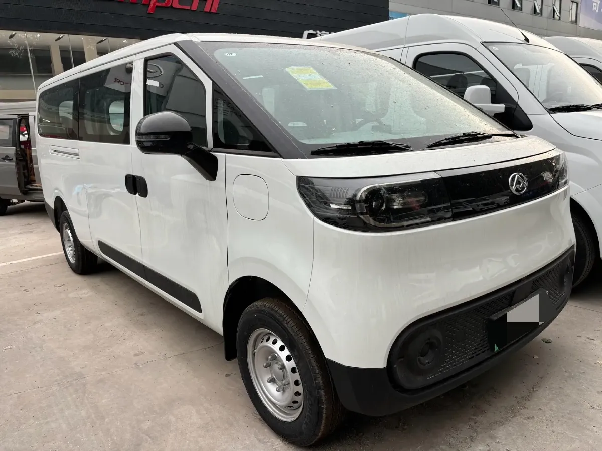 2025 MAXUS XinTu V70 2.0T 150HP L4 9AT,autocango,china used car exporter,china ev exporter,chinese used car exporter,chinese used ev exporter