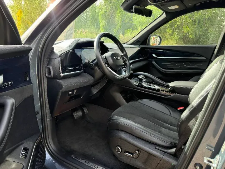 2022 Citroen C5 X 1.6T 175HP L4 8AT,autocango,china used car exporter,china ev exporter,chinese used car exporter,chinese used ev exporter