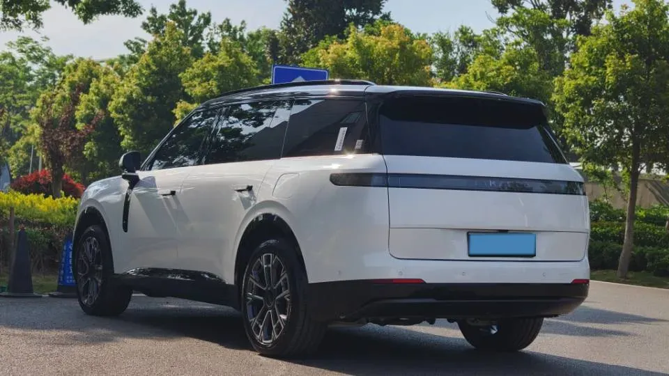 2025 LYNK&CO 900 1.5T 190HP L4 3DHT PHEV 43.3KWH,autocango,china used car exporter,china ev exporter,chinese used car exporter,chinese used ev exporter