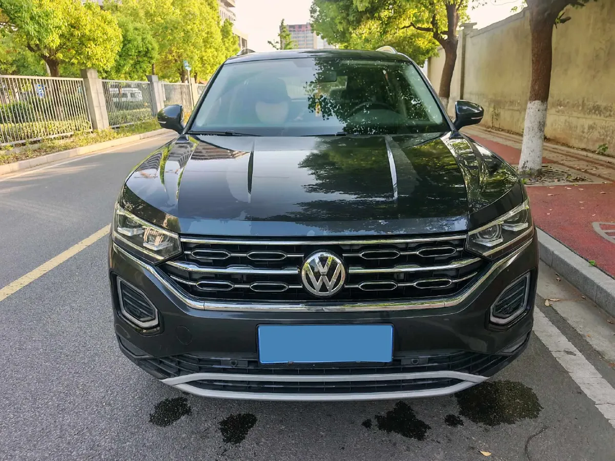 2019 Jeep Cherokee 2.0T 234HP L4 9AT,autocango,china used car exporter,china ev exporter,chinese used car exporter,chinese used ev exporter
