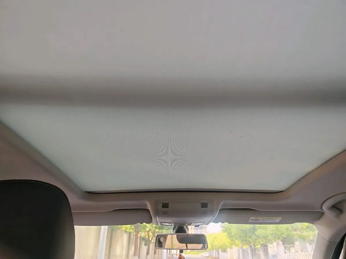 2019 Jeep Cherokee 2.0T 234HP L4 9AT,autocango,china used car exporter,china ev exporter,chinese used car exporter,chinese used ev exporter