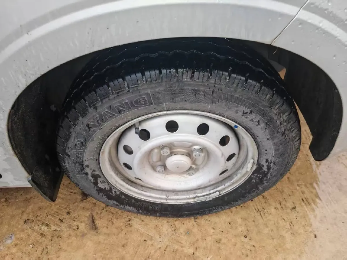 2022 JinBei Little Sea Lion X30 1.5L 102HP L4 5MT,autocango,china used car exporter,china ev exporter,chinese used car exporter,chinese used ev exporter