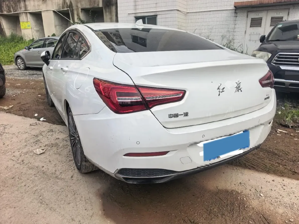 2022 HongQi H5 1.5T 169HP L4 7DCT,autocango,china used car exporter,china ev exporter,chinese used car exporter,chinese used ev exporter