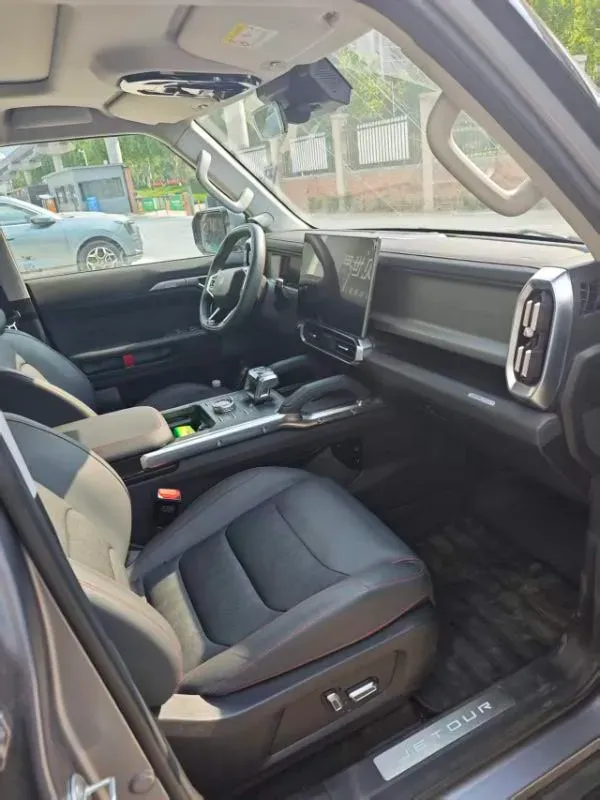 2024 Jetour ShanHai TravellerC-DM 1.5T 156HP L4 3DHT PHEV 43.24KWH,autocango,china used car exporter,china ev exporter,chinese used car exporter,chinese used ev exporter