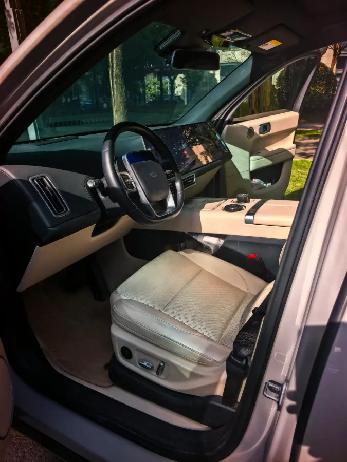 2024 Li L6 Range Extended 154HP L4 REEV 36.8KWH,autocango,china used car exporter,china ev exporter,chinese used car exporter,chinese used ev exporter