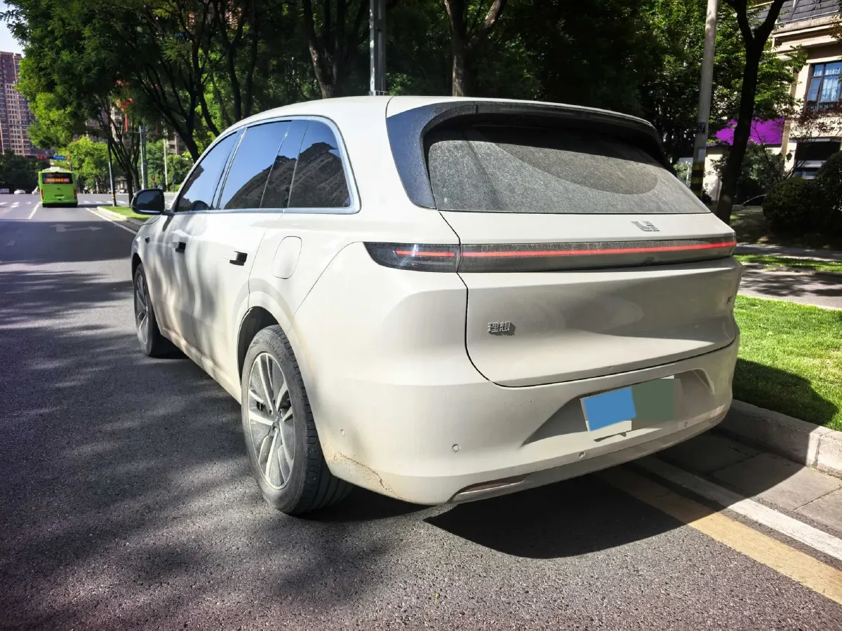 2024 Li L6 Range Extended 154HP L4 REEV 36.8KWH,autocango,china used car exporter,china ev exporter,chinese used car exporter,chinese used ev exporter