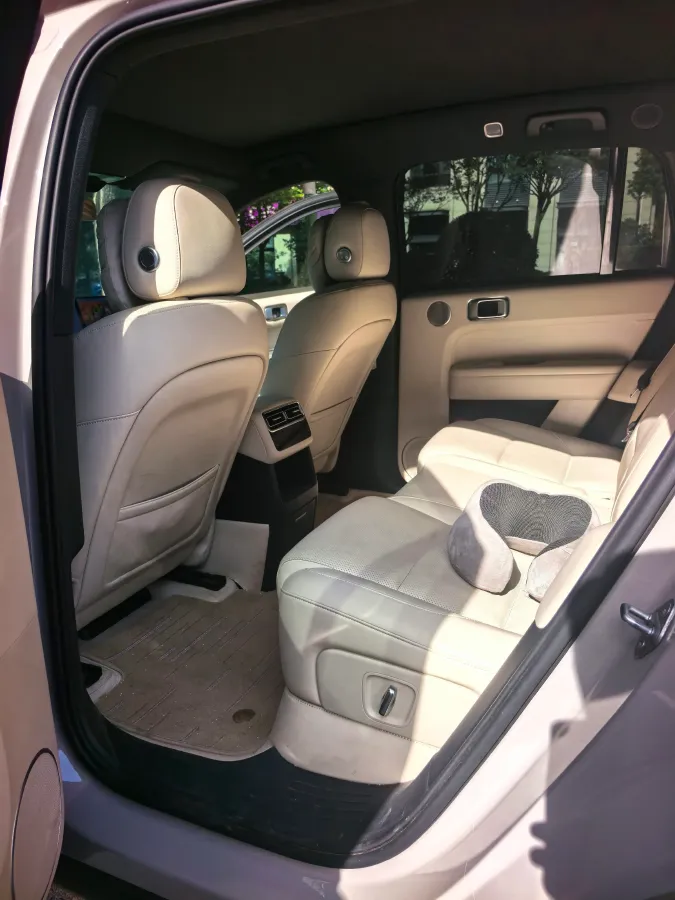 2024 Li L6 Range Extended 154HP L4 REEV 36.8KWH,autocango,china used car exporter,china ev exporter,chinese used car exporter,chinese used ev exporter