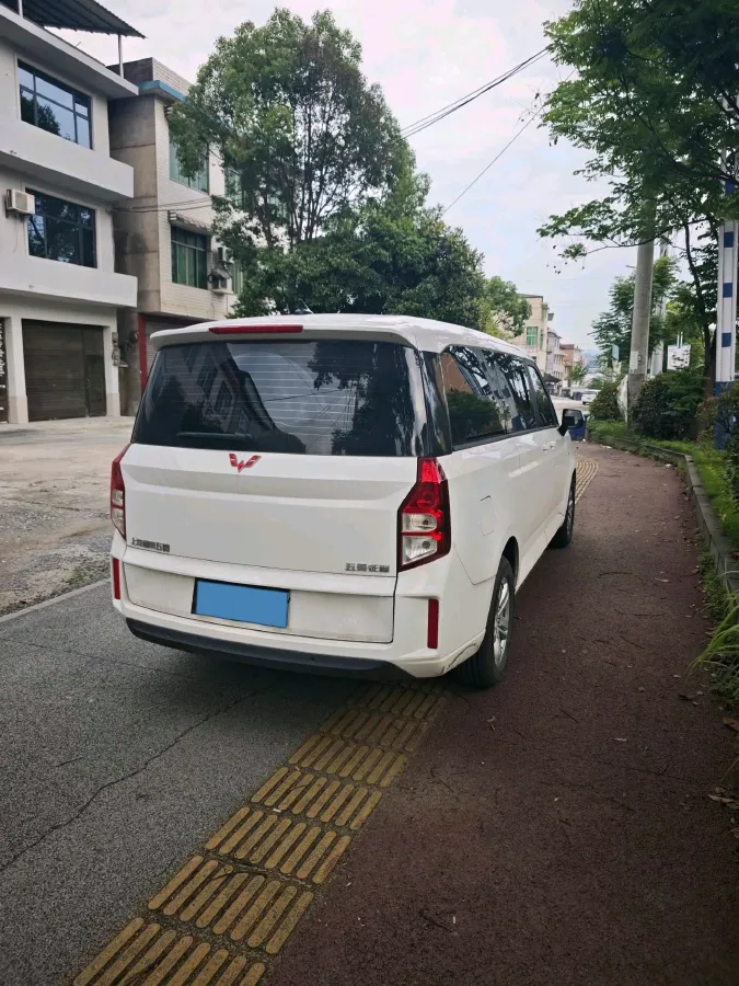 2021 WuLing ZhengChen 1.5T 147HP L4 6MT,autocango,china used car exporter,china ev exporter,chinese used car exporter,chinese used ev exporter