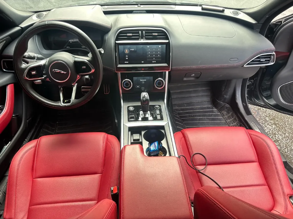 2023 Jaguar XEL 2.0T 250HP L4 8AT,autocango,china used car exporter,china ev exporter,chinese used car exporter,chinese used ev exporter