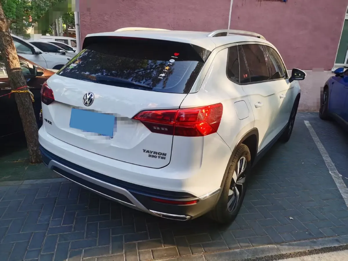 2019 Jeep Cherokee 2.0T 234HP L4 9AT,autocango,china used car exporter,china ev exporter,chinese used car exporter,chinese used ev exporter