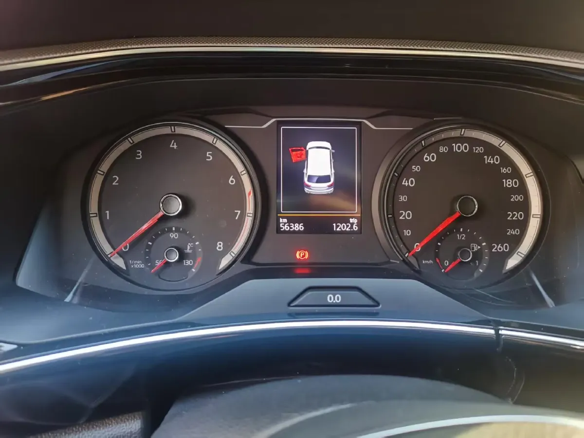 2019 Jeep Cherokee 2.0T 234HP L4 9AT,autocango,china used car exporter,china ev exporter,chinese used car exporter,chinese used ev exporter