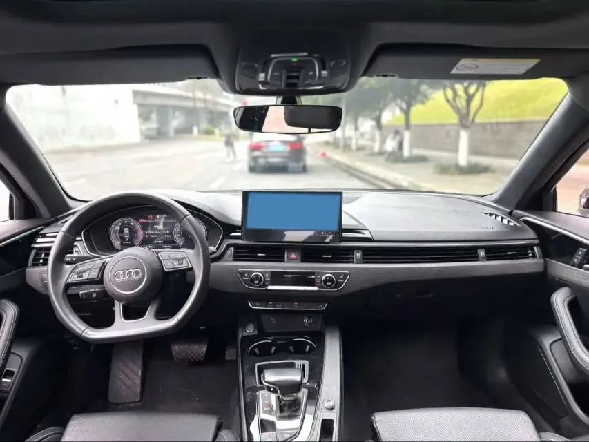 2023 Audi A4L 2.0T 190HP L4 7DCT,autocango,china used car exporter,china ev exporter,chinese used car exporter,chinese used ev exporter