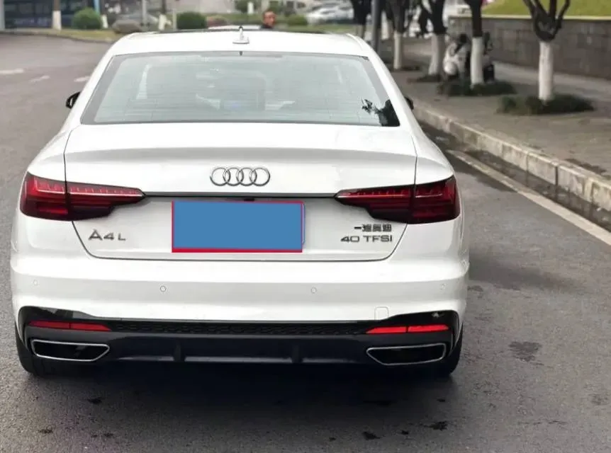 2023 Audi A4L 2.0T 190HP L4 7DCT,autocango,china used car exporter,china ev exporter,chinese used car exporter,chinese used ev exporter