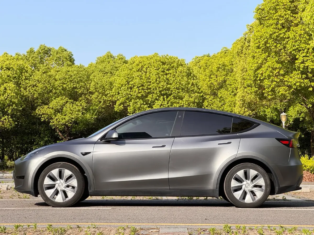 2022 Tesla Model Y BEV 60KWH,autocango,china used car exporter,china ev exporter,chinese used car exporter,chinese used ev exporter