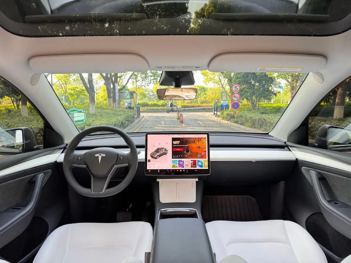 2022 Tesla Model Y BEV 60KWH,autocango,china used car exporter,china ev exporter,chinese used car exporter,chinese used ev exporter