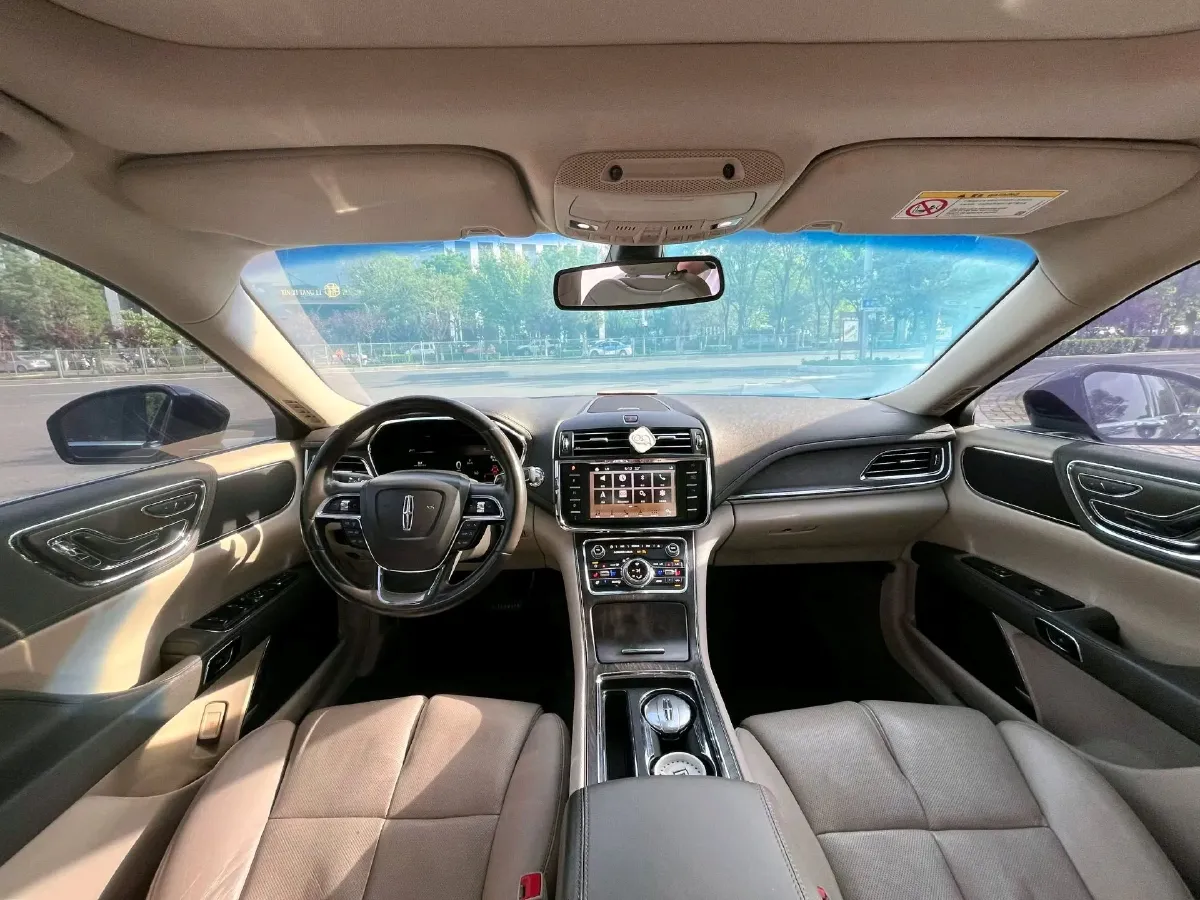2017 Lincoln Continental 2.0T 261HP L4 6AT,autocango,china used car exporter,china ev exporter,chinese used car exporter,chinese used ev exporter