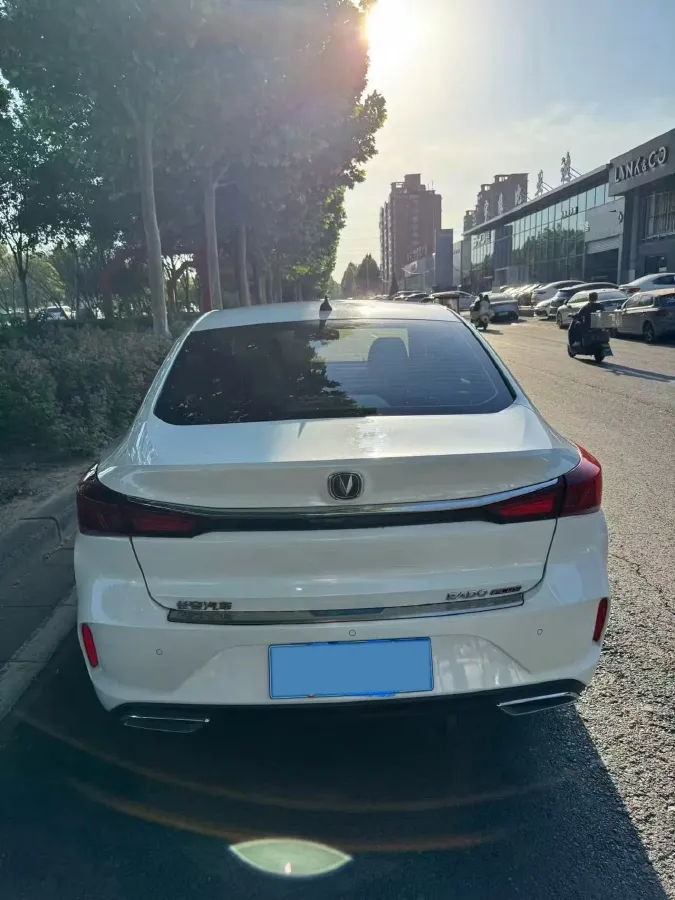 2020 ChangAn Eado 1.6L 128HP L4 5MT,autocango,china used car exporter,china ev exporter,chinese used car exporter,chinese used ev exporter