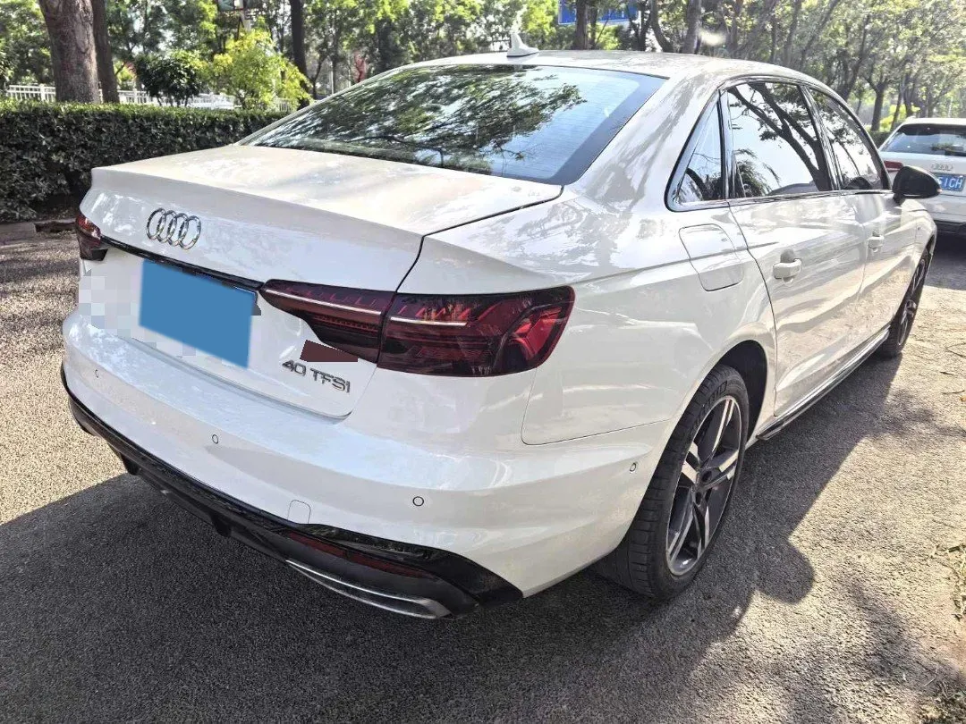 2023 Audi A4L 2.0T 190HP L4 7DCT,autocango,china used car exporter,china ev exporter,chinese used car exporter,chinese used ev exporter