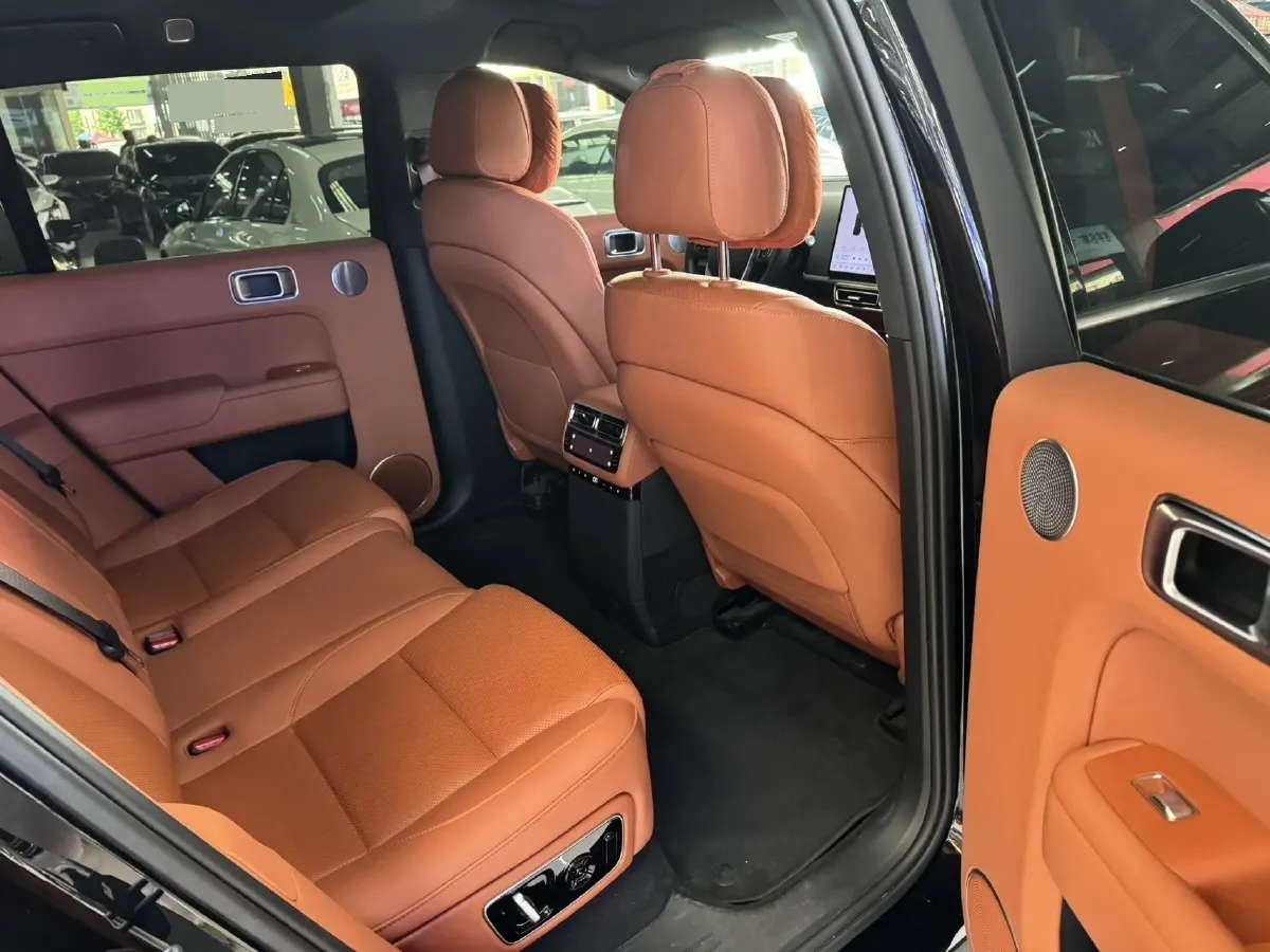 2024 Li L8 Range Extended 154HP REEV 42.8KWH,autocango,china used car exporter,china ev exporter,chinese used car exporter,chinese used ev exporter