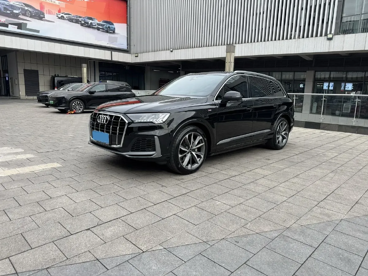 2023 Audi Q7 3.0T 340HP V6 8AT,autocango,china used car exporter,china ev exporter,chinese used car exporter,chinese used ev exporter