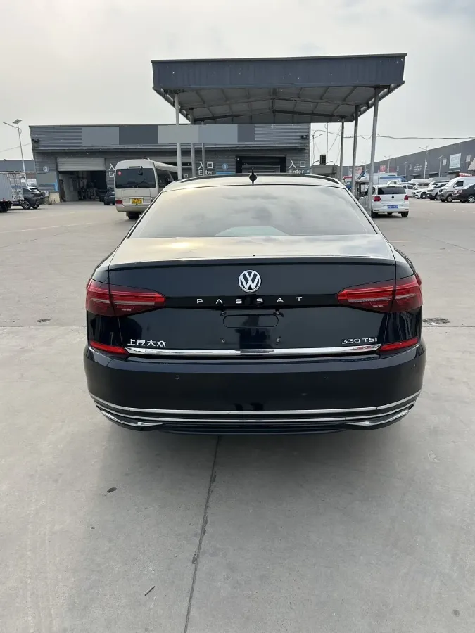 2019 Volkswagen Passat 2.0T 186HP L4 7DCT,autocango,china used car exporter,china ev exporter,chinese used car exporter,chinese used ev exporter