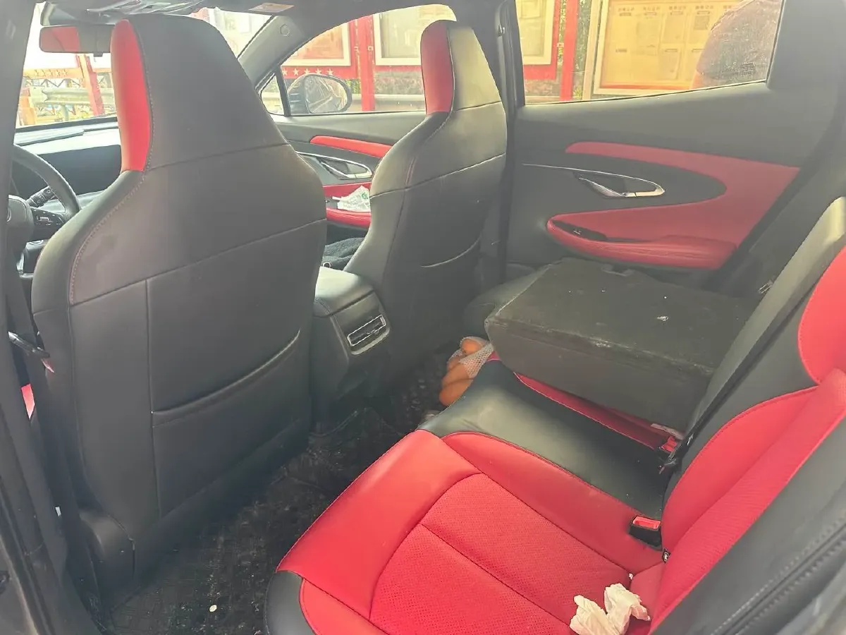 2020 ChangAn UNI-T 1.5T 180HP L4 7DCT,autocango,china used car exporter,china ev exporter,chinese used car exporter,chinese used ev exporter