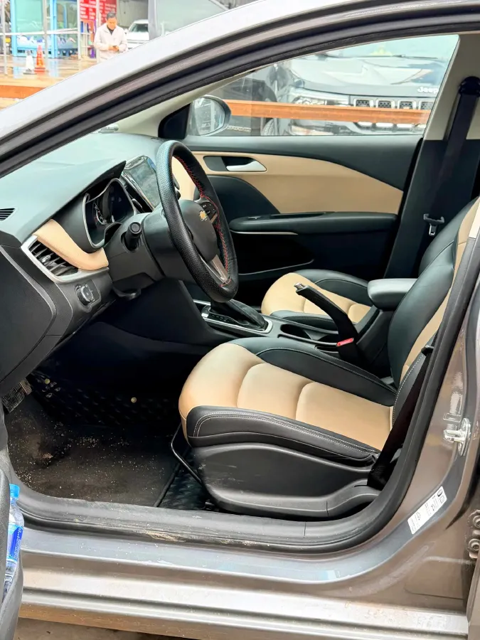 2020 Chevrolet Monza 1.5L 113HP L4 6AT,autocango,china used car exporter,china ev exporter,chinese used car exporter,chinese used ev exporter